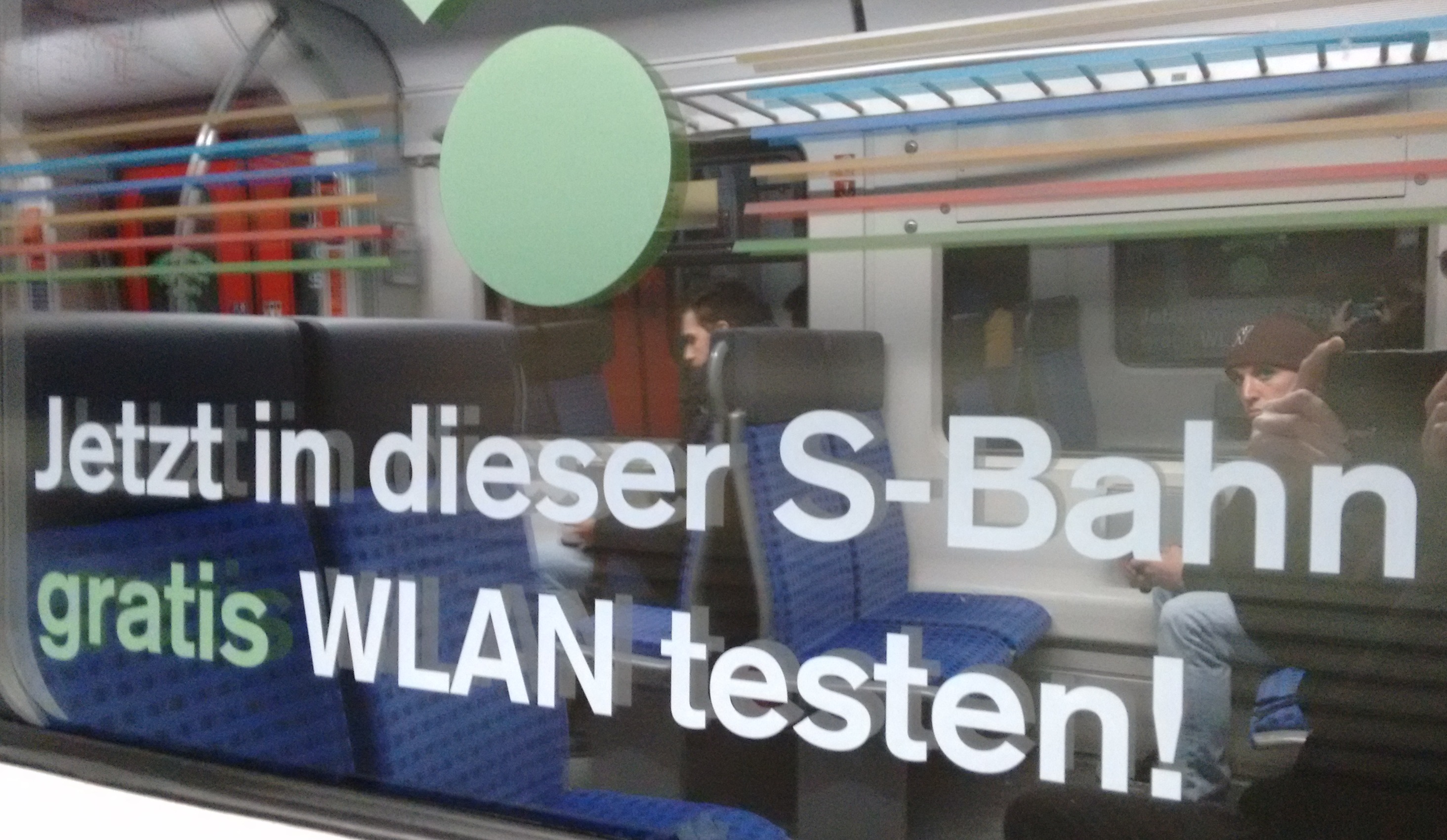 Mit WLAN ausgestattete S-Bahn